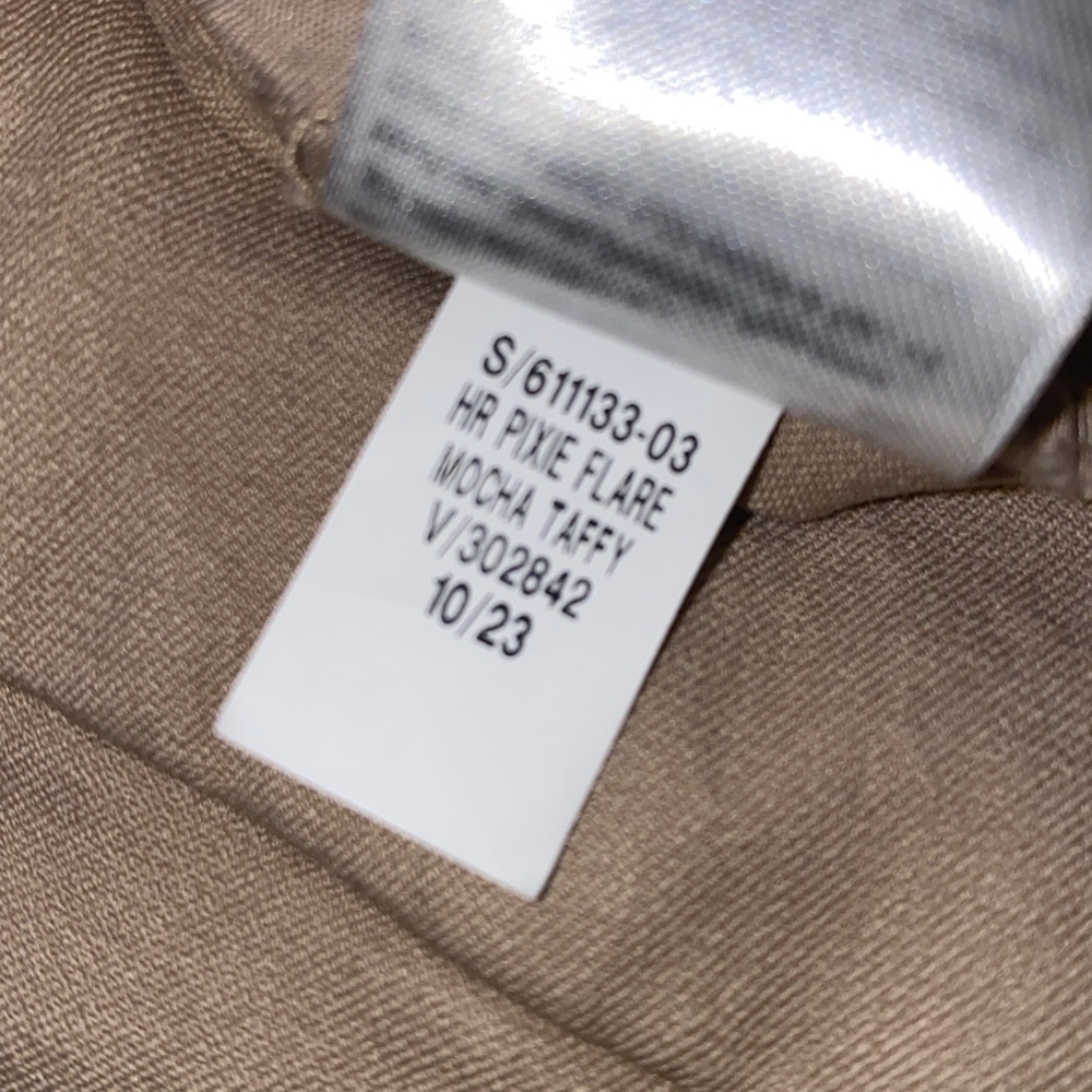 Old Navy Khaki High Rise Pixie Flare Trousers Size 24 - Picture 12 of 12